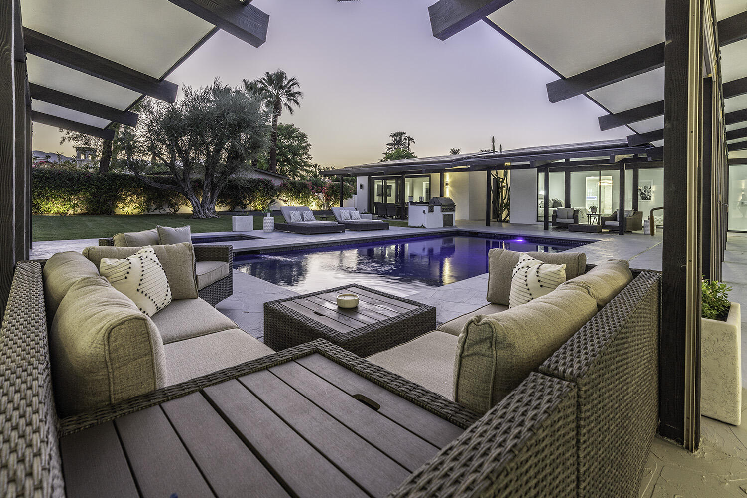 45731 Paradise Valley Road Indian Wells, CA 92210 - Photo 38 of 41 a view of a patio with couches table and chairs