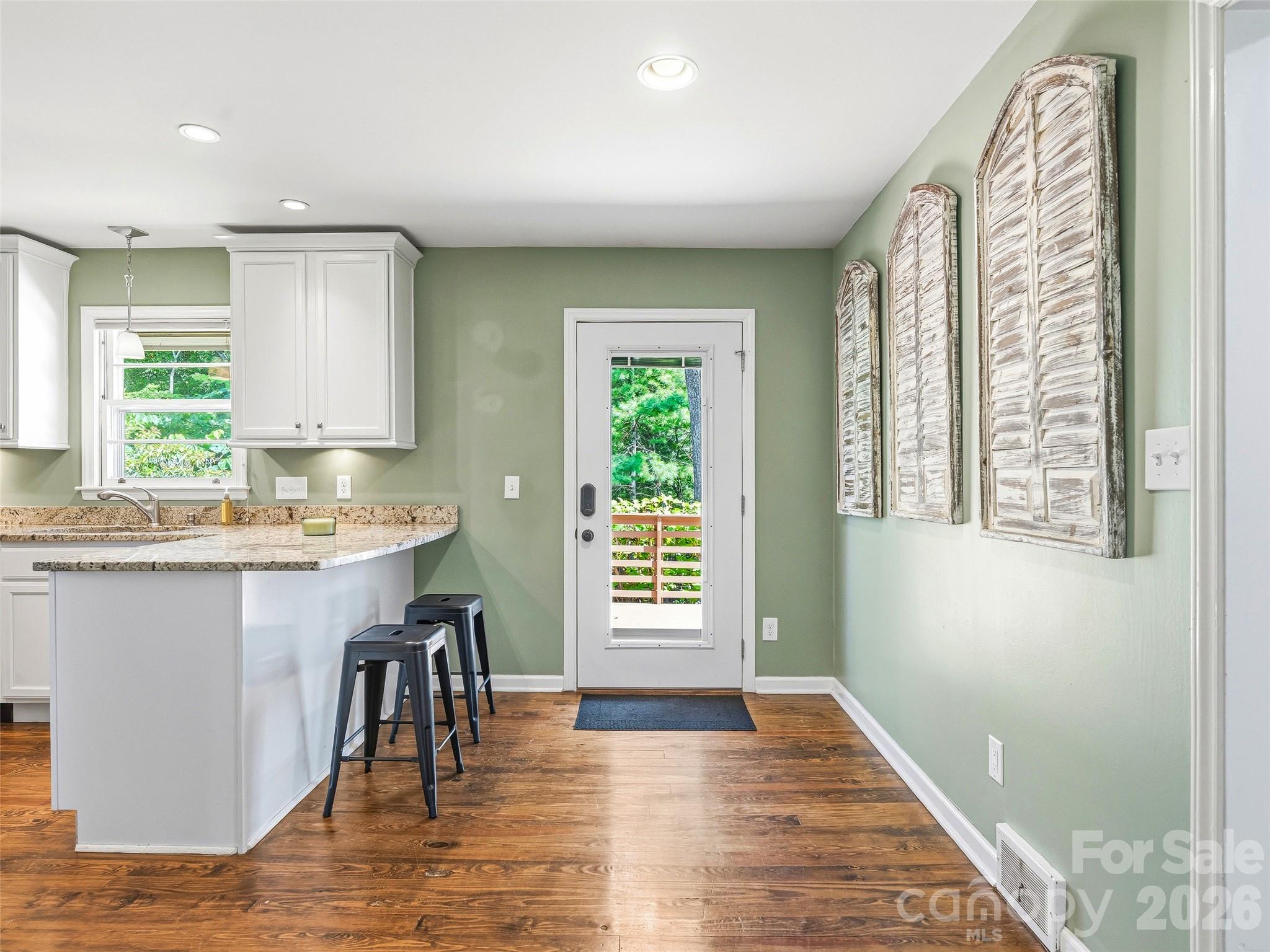66 Hampden Road Asheville, NC 28805 - Photo 12 of 43