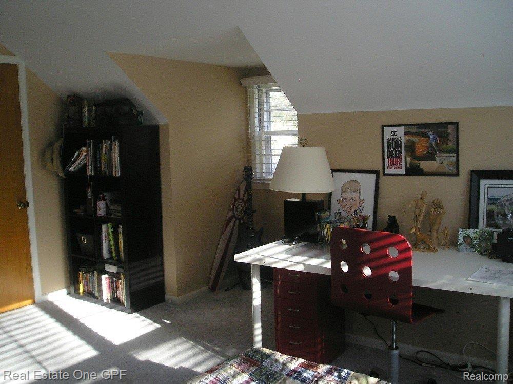 279 Lothrop Road Grosse Pointe, MI 48236 - Photo 14 of 25 14 Bedroom3