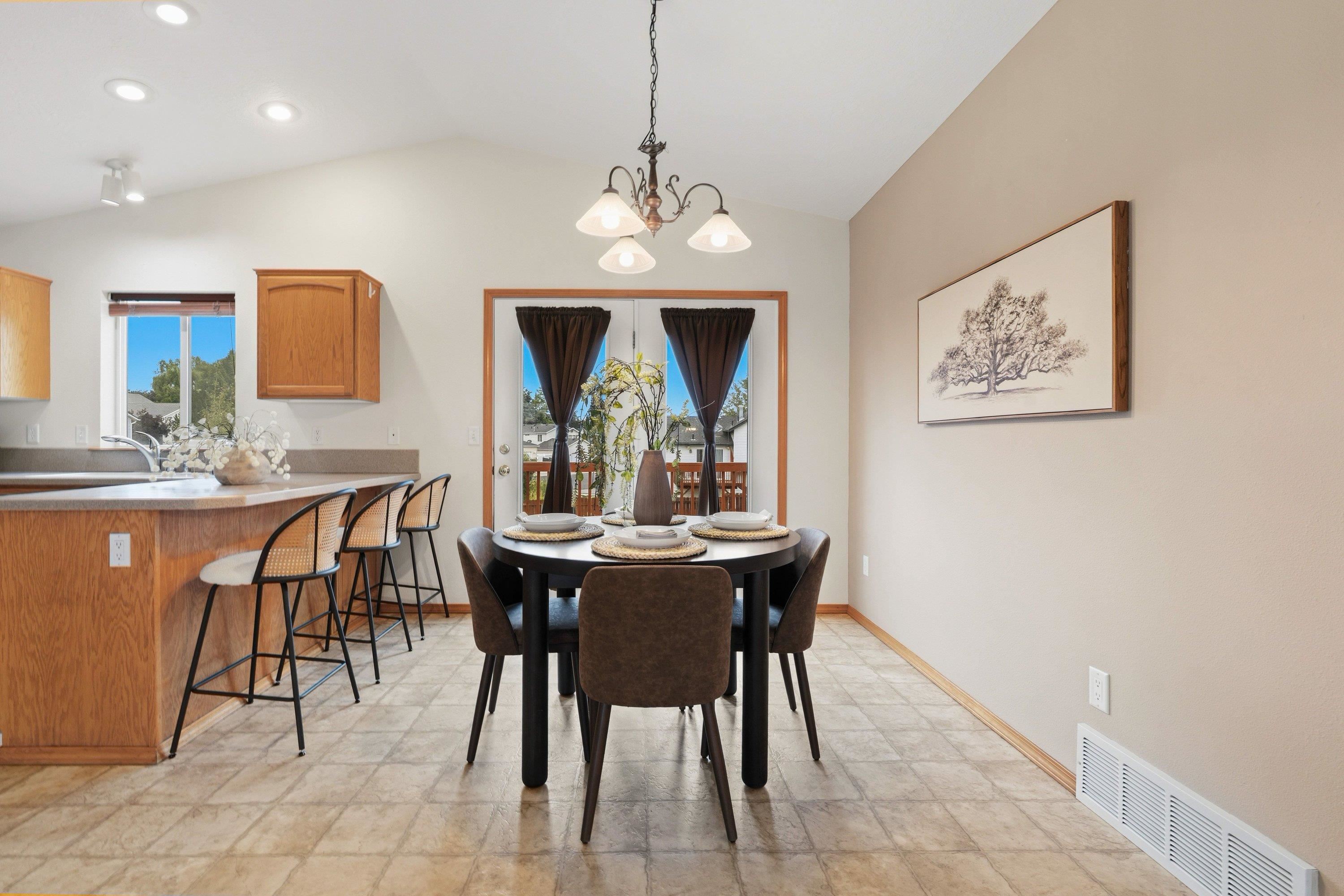 415 Simpson-Parkway Cheney, WA 99004 - Photo 8 of 36 Gallery Image 8