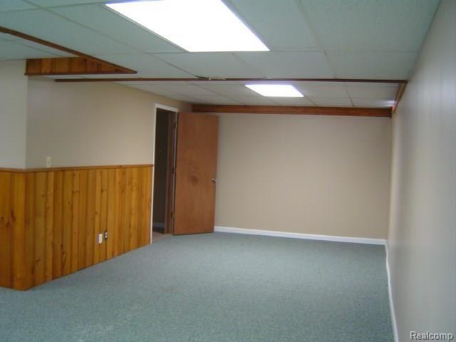 2188 London Bridge Drive Rochester, MI 48307 - Photo 18 of 19 2188 London Bridge INTERIOR & REAR 020.jpg