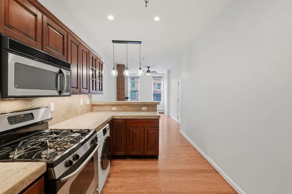 $585,000 | 218 Willow Avenue, Unit 1R, Hoboken, NJ 07030