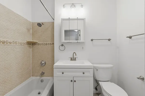 $585,000 | 218 Willow Avenue, Unit 1R, Hoboken, NJ 07030