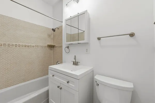 $585,000 | 218 Willow Avenue, Unit 1R, Hoboken, NJ 07030