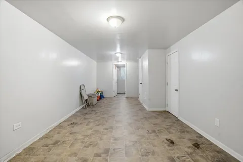 $219,900 | 2042 Gideon Avenue, Zion, IL 60099