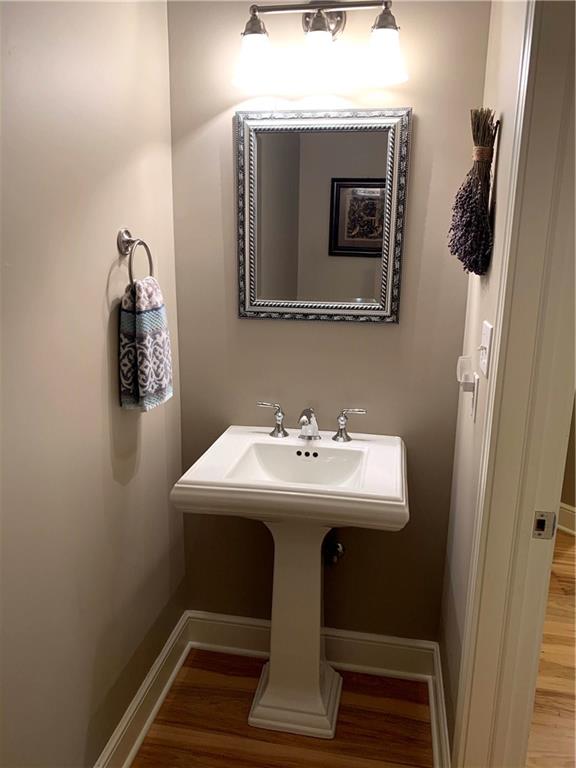 580 George Jr Road Grove City, PA 16127 - Photo 15 of 25 Half bath on the main floor