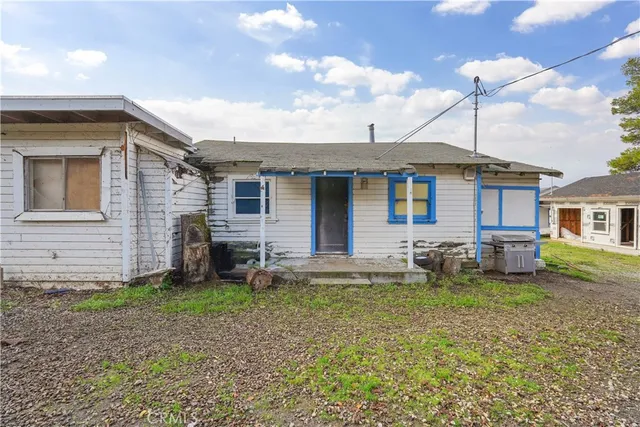 $620,000 | 10165 State Highway 20, Clearlake Oaks, CA 95423