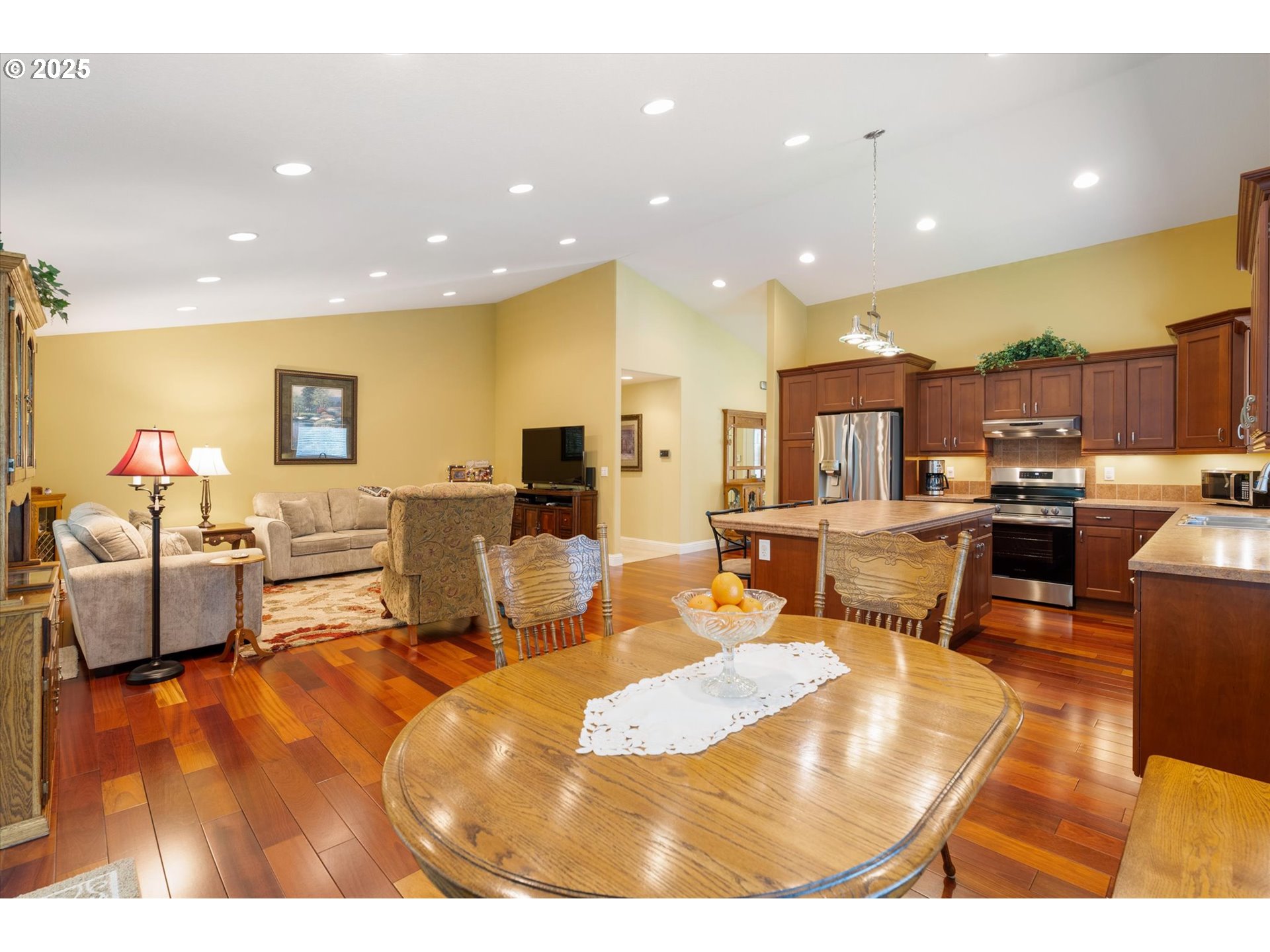121 Talkeetna Heights Road Longview, WA 98632 - Photo 17 of 45 Great Room