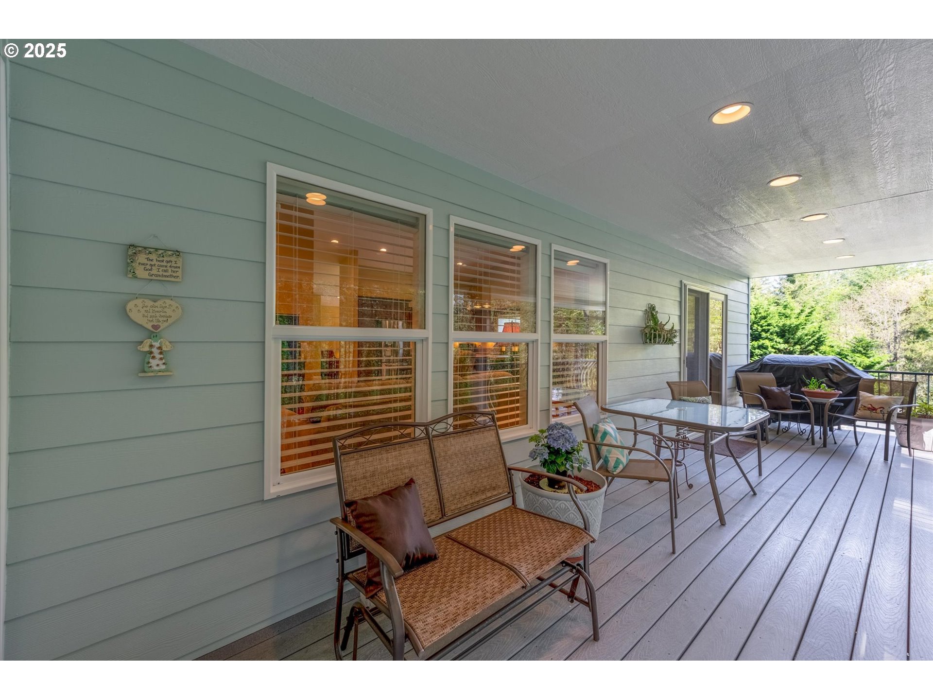 121 Talkeetna Heights Road Longview, WA 98632 - Photo 42 of 45 Deck