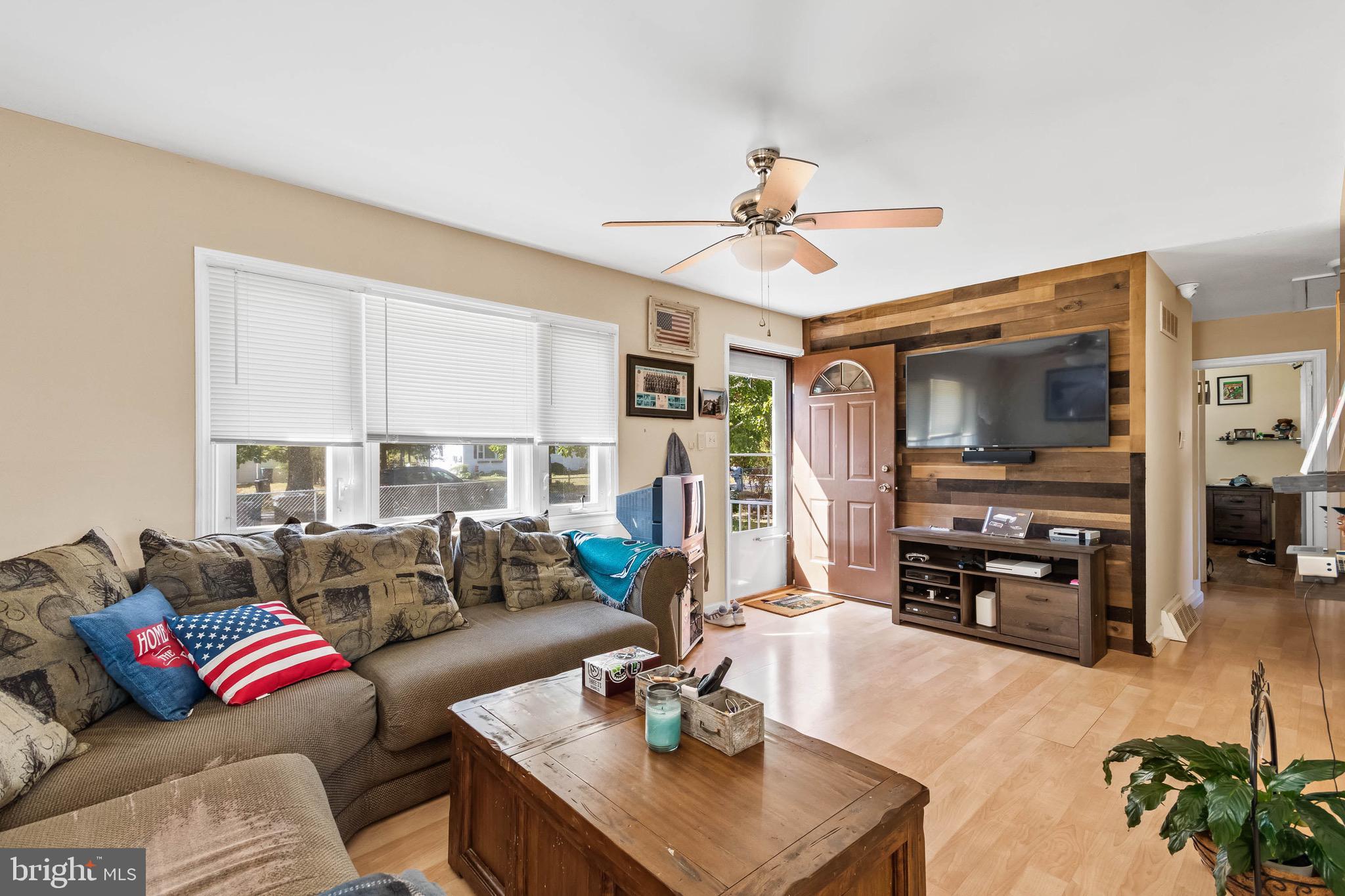 110 West Beach Road Williamstown, NJ 08094 - Photo 4 of 18 Gallery Image 4