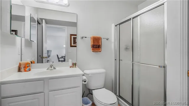 $241,900 | 708 Clearwater Drive, Unit 2D, Camdenton, MO 65020