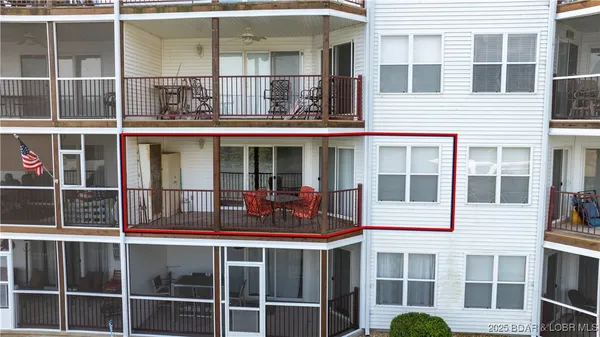 $241,900 | 708 Clearwater Drive, Unit 2D, Camdenton, MO 65020