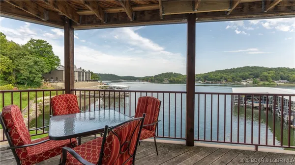 $241,900 | 708 Clearwater Drive, Unit 2D, Camdenton, MO 65020