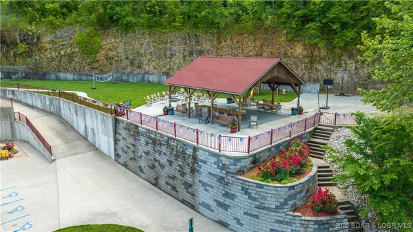 $241,900 | 708 Clearwater Drive, Unit 2D, Camdenton, MO 65020