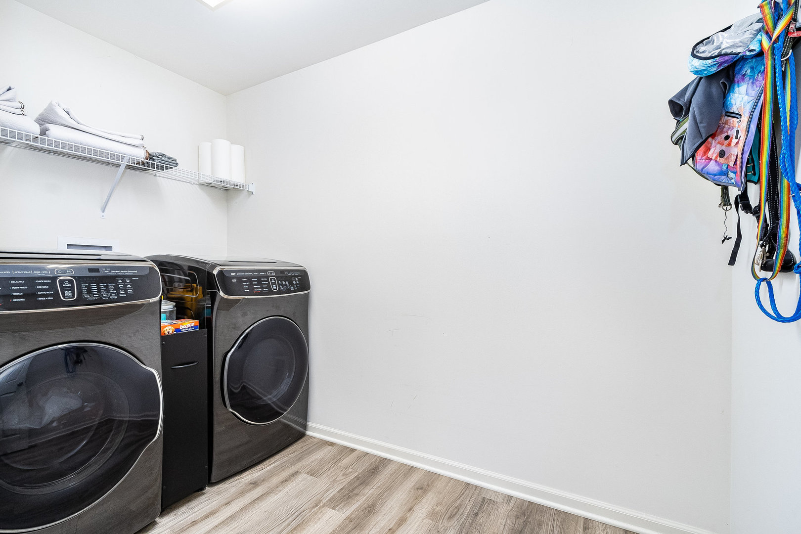 8513 Buckingham Road Joliet, IL 60431 - Photo 20 of 25 a utility room with dryer and washer