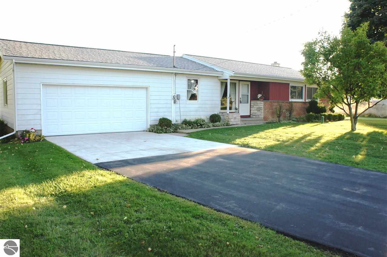 4624 East Millbrook Road Mount Pleasant, MI 48858 - Photo 1 of 40 1777553.JPG