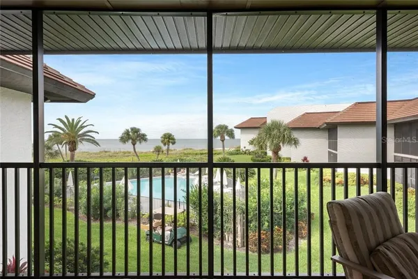 $6,000 | 5393 Gulf Of Mexico Drive, Unit 208, Longboat Key, FL 34228
