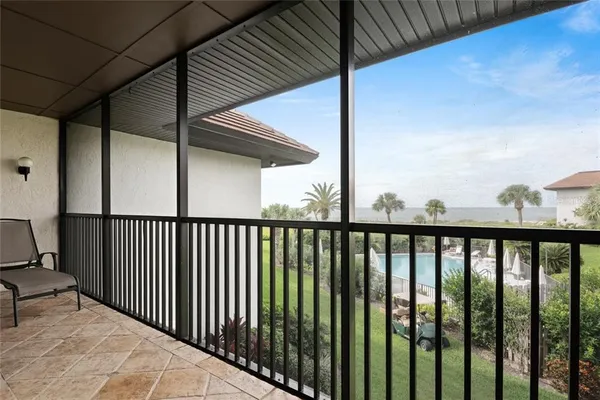 $6,000 | 5393 Gulf Of Mexico Drive, Unit 208, Longboat Key, FL 34228