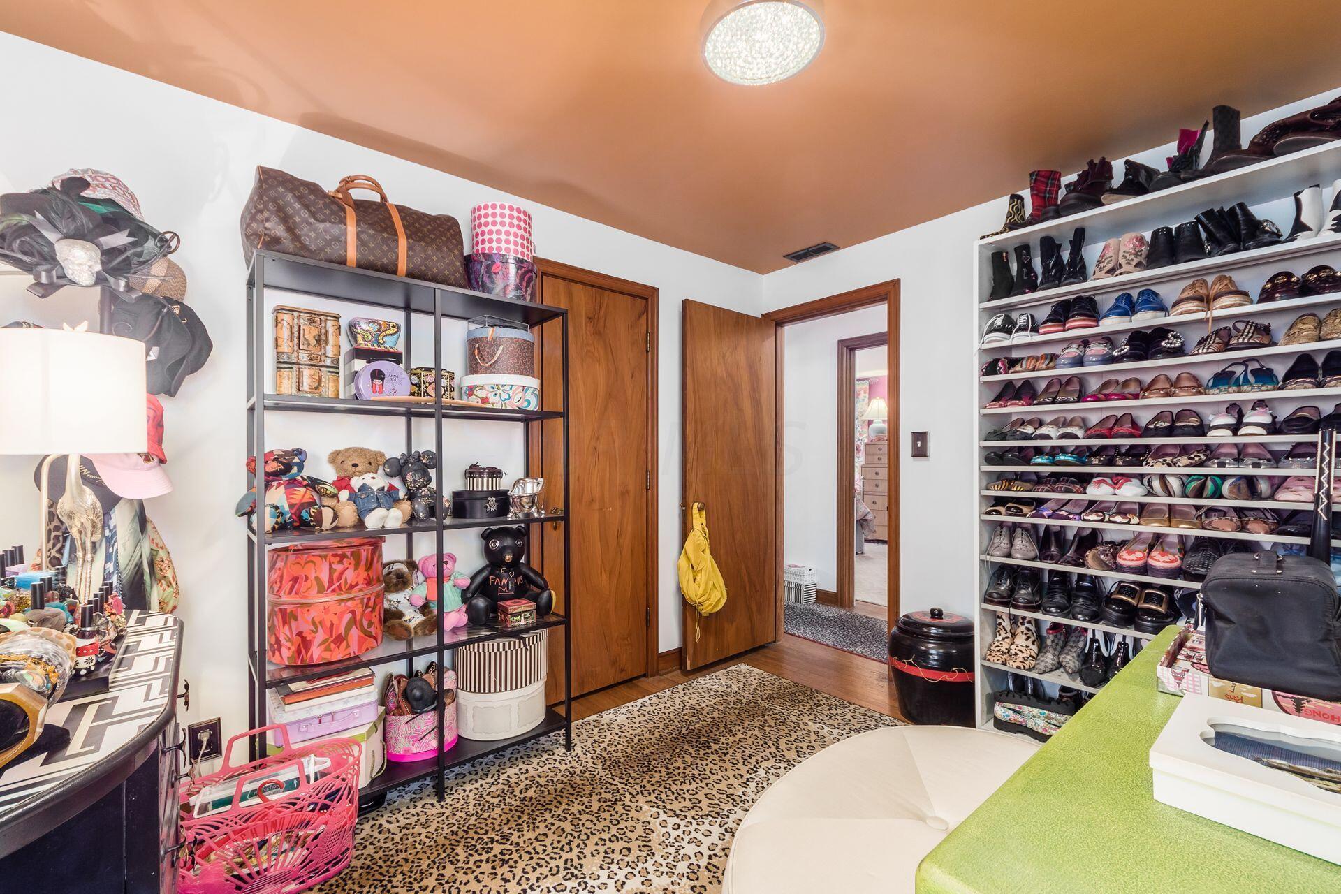 1185 Kingslea Road Columbus, OH 43209 - Photo 24 of 37