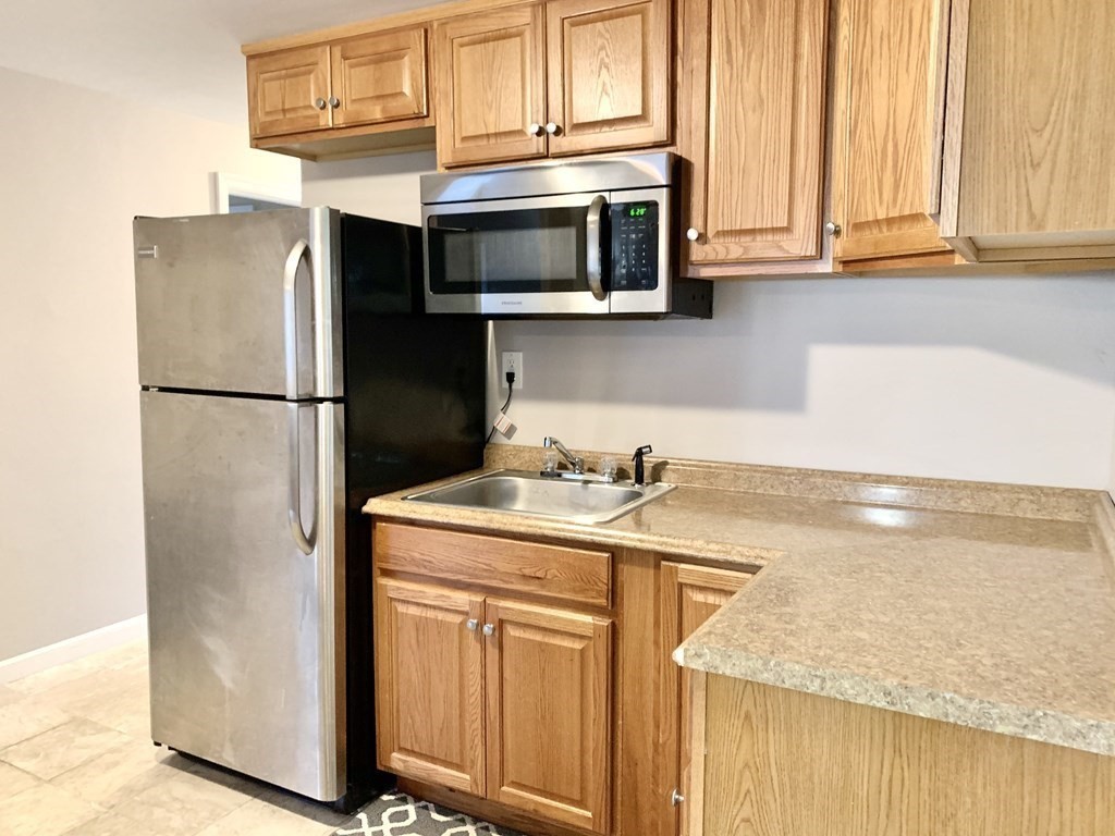3 Prentice Avenue Auburn, MA 01501 - Photo 7 of 27
