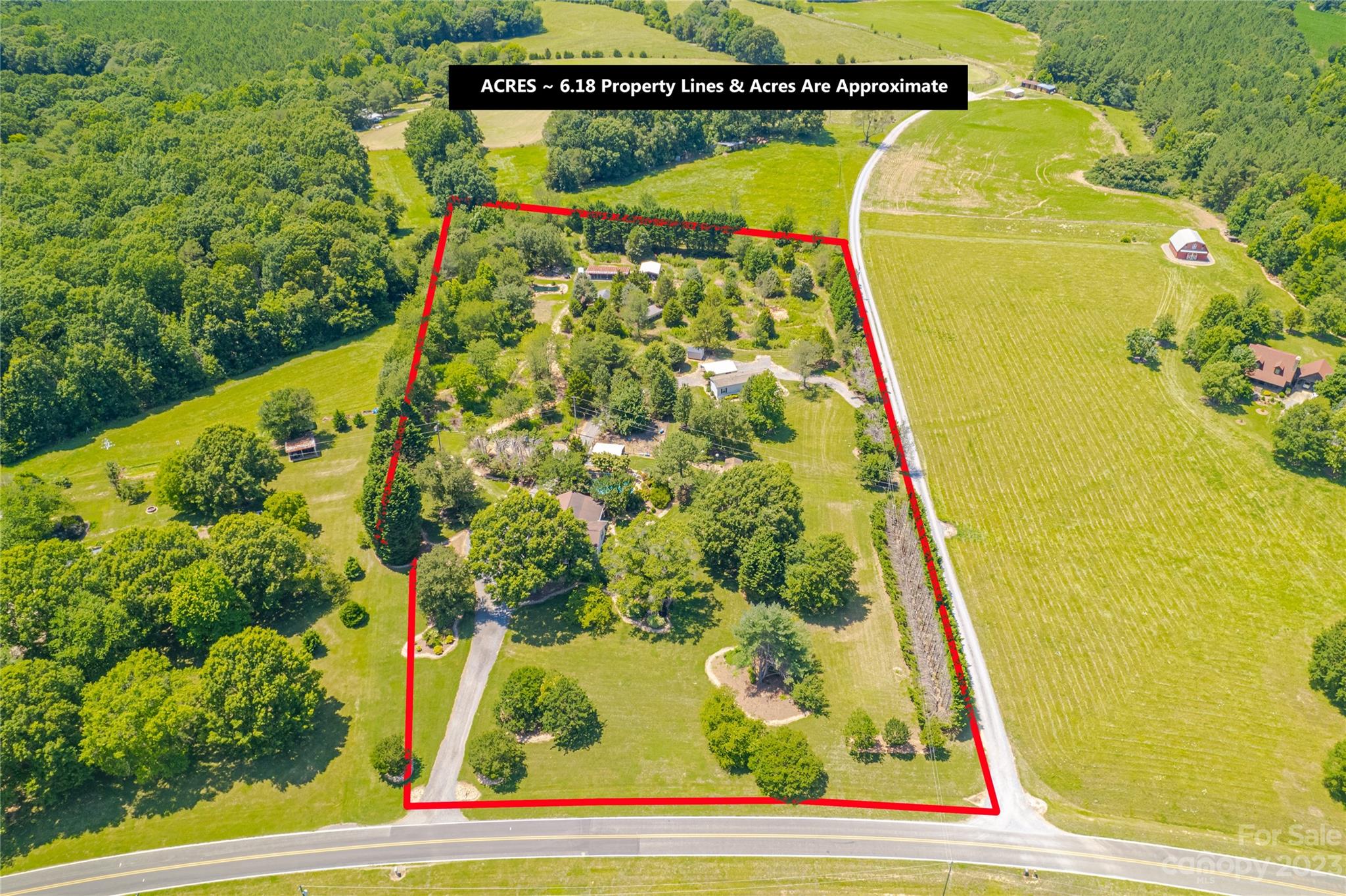137 Brook Road Kings Mountain, NC 28086 - Photo 37 of 46 a view of a swimming pool with a potted plant