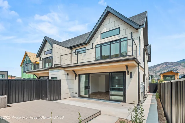 a house view with a outdoor space
