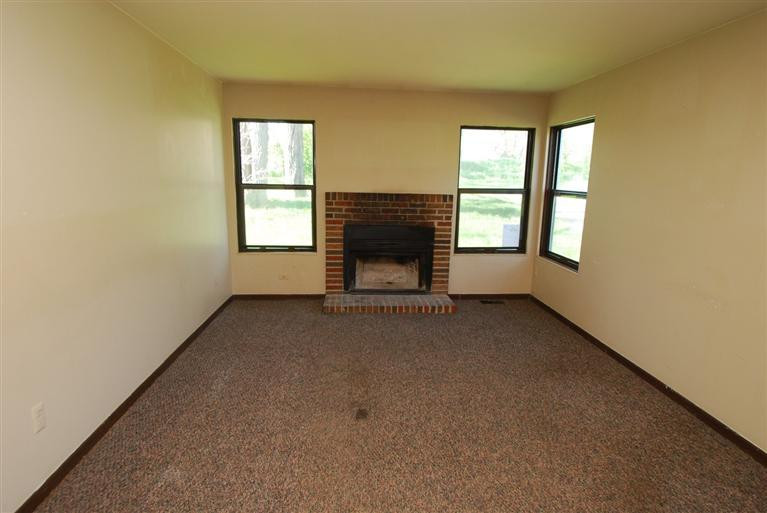 10933 Hall Road Whitmore Lake, MI 48189 - Photo 4 of 14 Photo 4