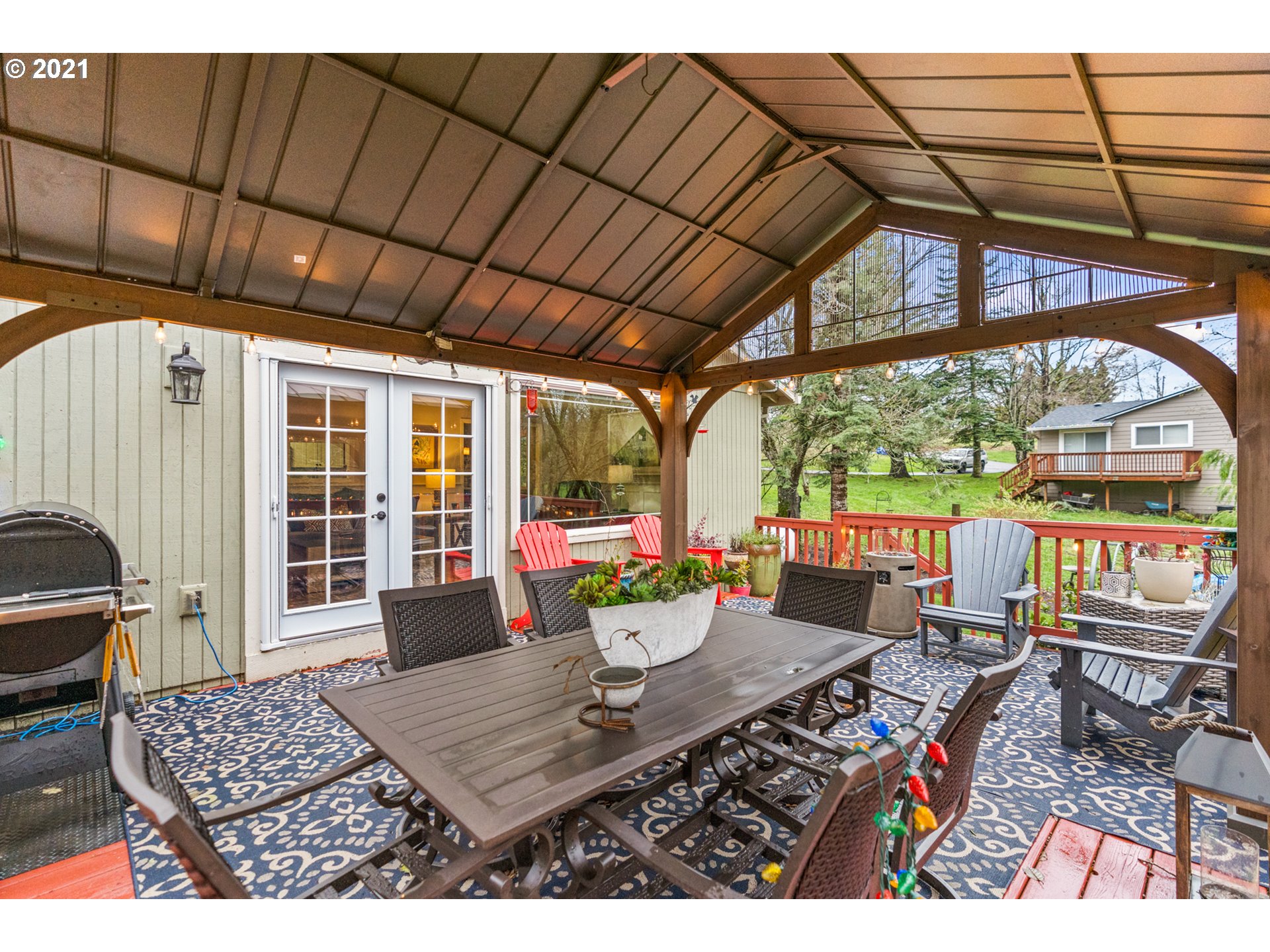716 Northeast Evans Road Corbett, OR 97019 - Photo 25 of 32 a view of an outdoor sitting area