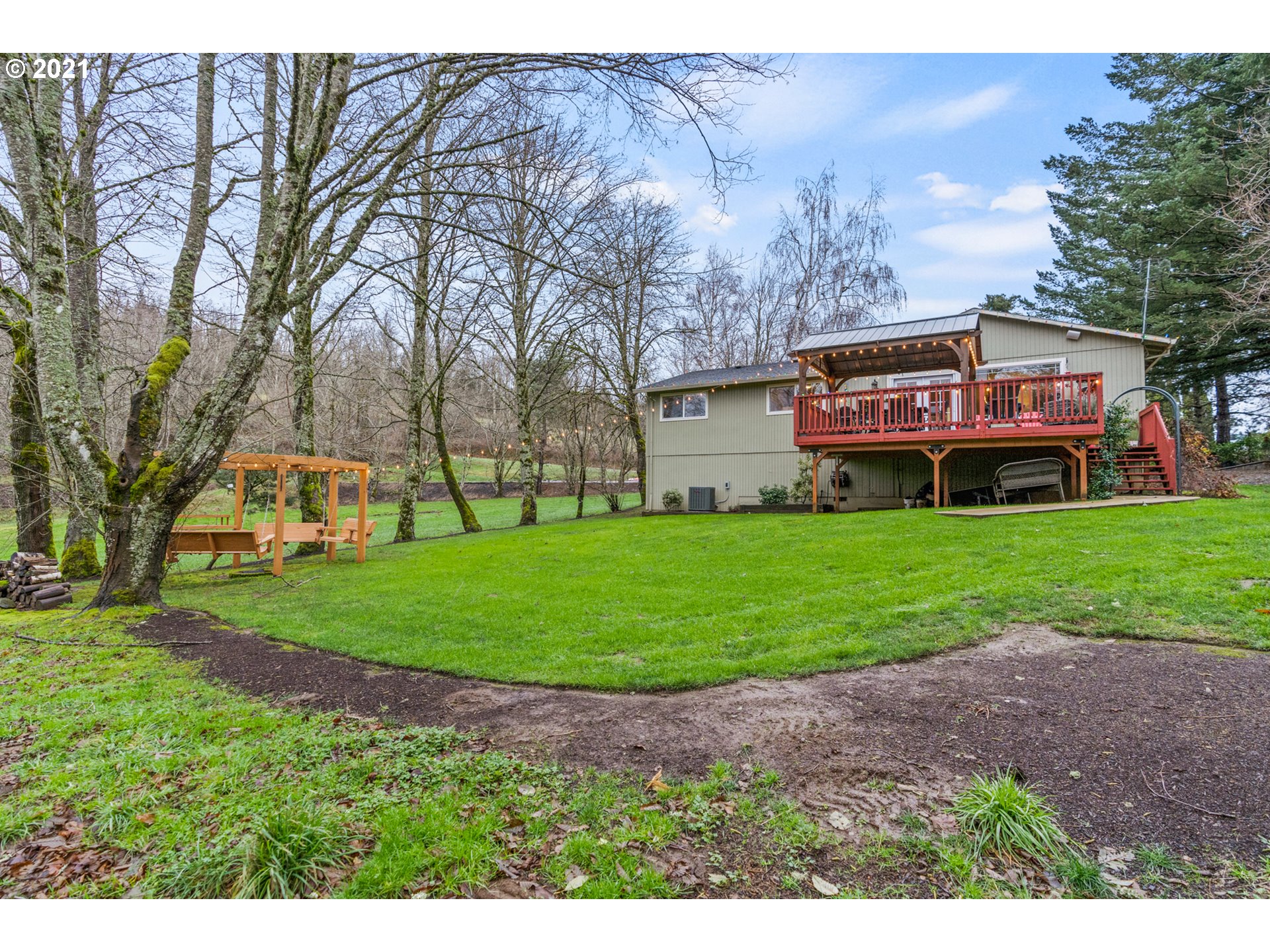 716 Northeast Evans Road Corbett, OR 97019 - Photo 28 of 32 a front view of house with yard and green space