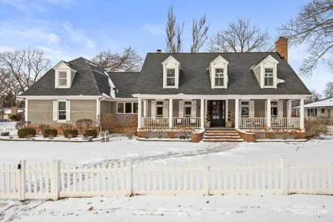 $1,225,000 | 607 East Prairie Avenue, Wheaton, IL 60187