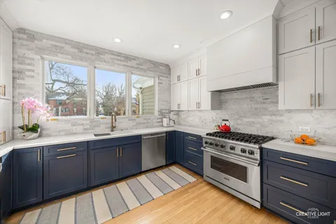 $1,225,000 | 607 East Prairie Avenue, Wheaton, IL 60187