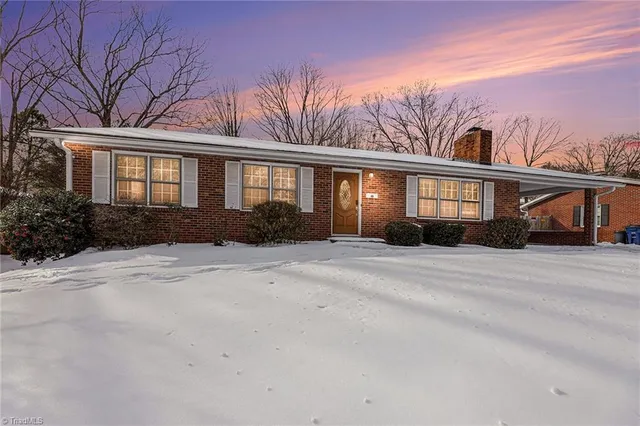 $265,000 | 1348 Waybridge Lane, Winston-Salem, NC 27103