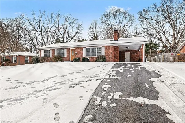 $265,000 | 1348 Waybridge Lane, Winston-Salem, NC 27103