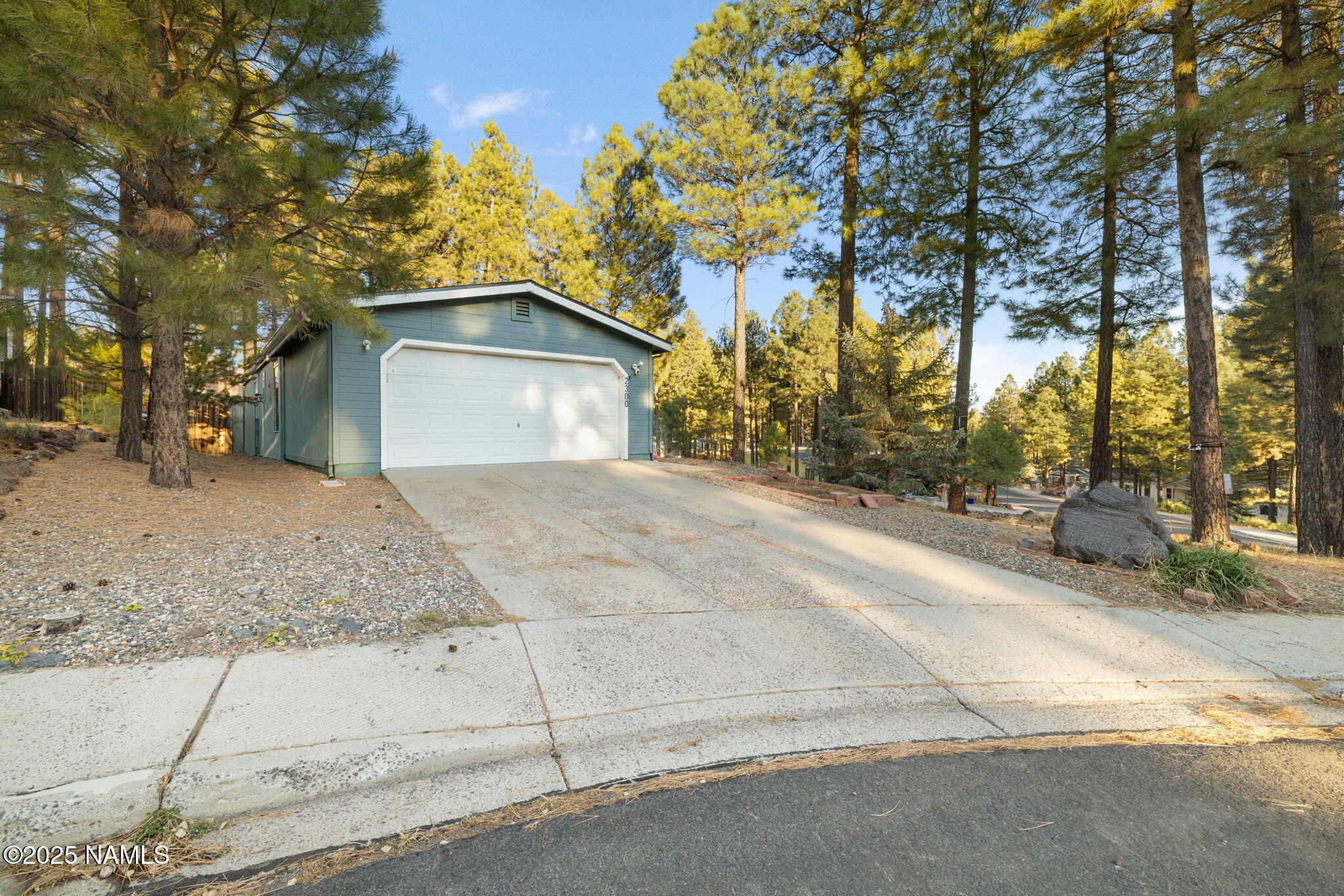 2300 West Rio Grande Court Flagstaff, AZ 86001 - Photo 2 of 26 9-web-or-mls-FA9A5192