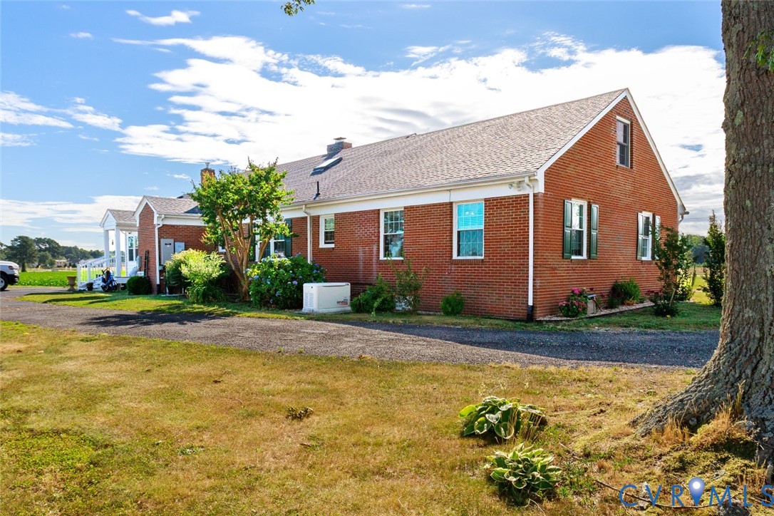 11133 Rolfe Highway Dendron, VA 23839 - Photo 43 of 49