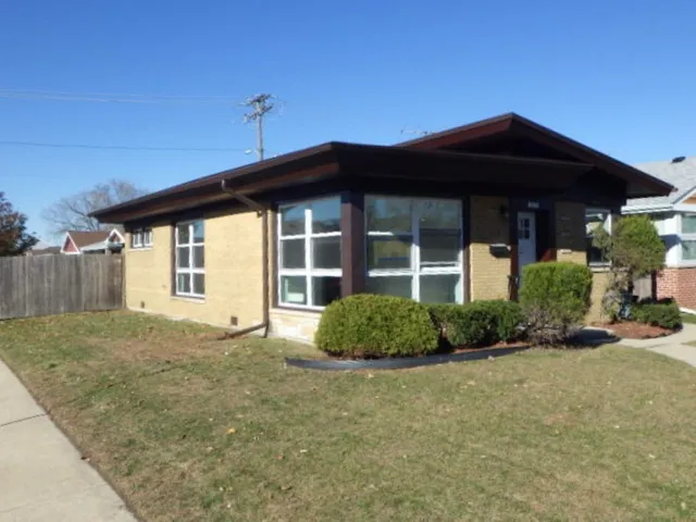 $274,900 | 10226 South California Avenue, Evergreen Park, IL 60805