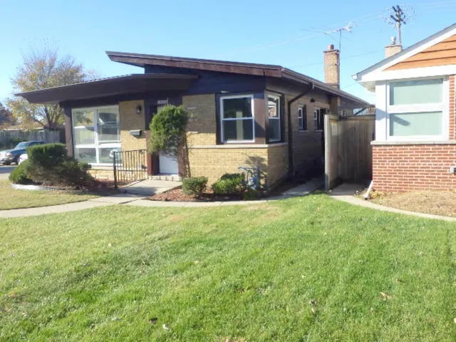 $274,900 | 10226 South California Avenue, Evergreen Park, IL 60805
