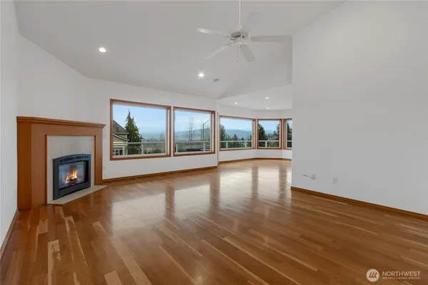 $1,399,000 | 16412 139th Avenue East, Puyallup, WA 98374