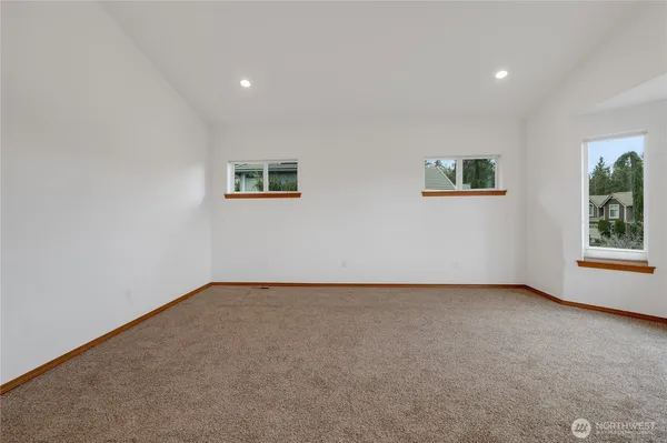 $1,399,000 | 16412 139th Avenue East, Puyallup, WA 98374