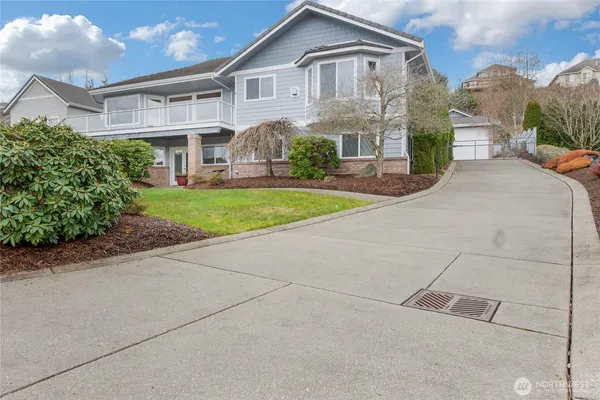 $1,399,000 | 16412 139th Avenue East, Puyallup, WA 98374