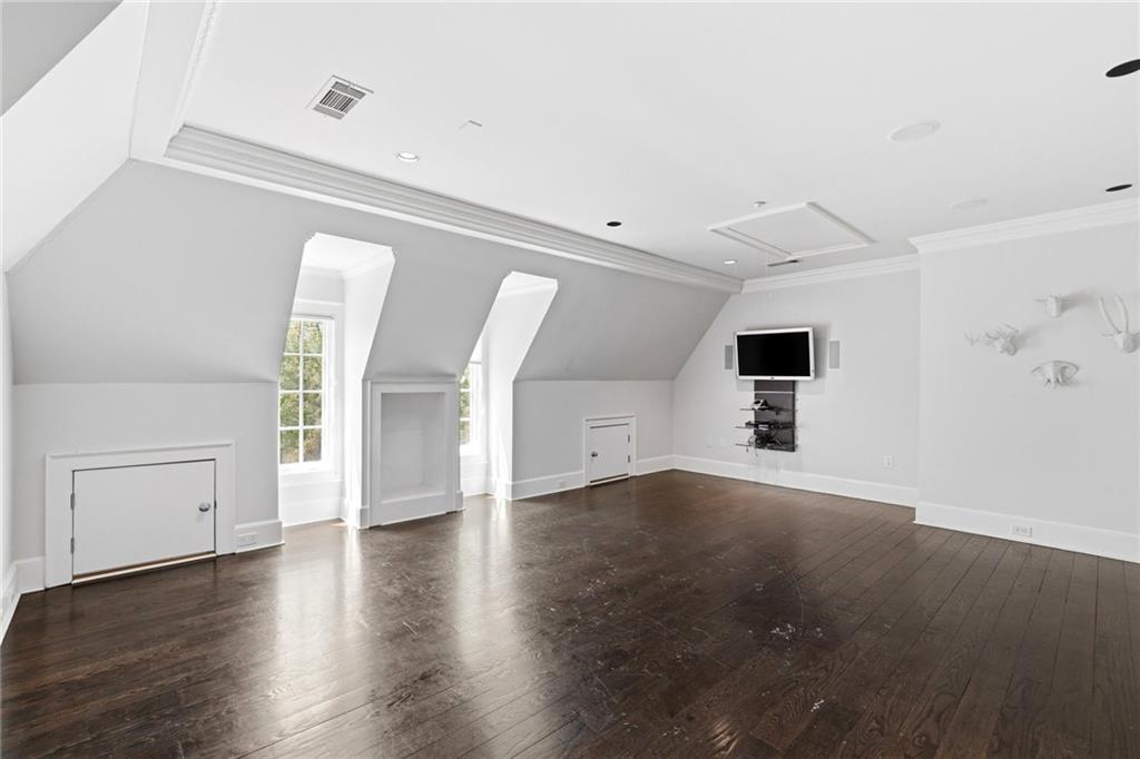 218 Londonberry Road Northwest Atlanta, GA 30327 - Photo 48 of 81