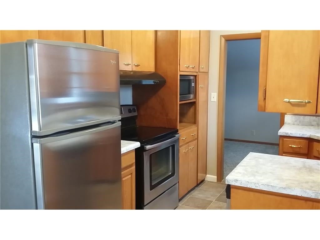 255 Ridge Court Marion, IA 52302 - Photo 3 of 20 Gallery Image 3