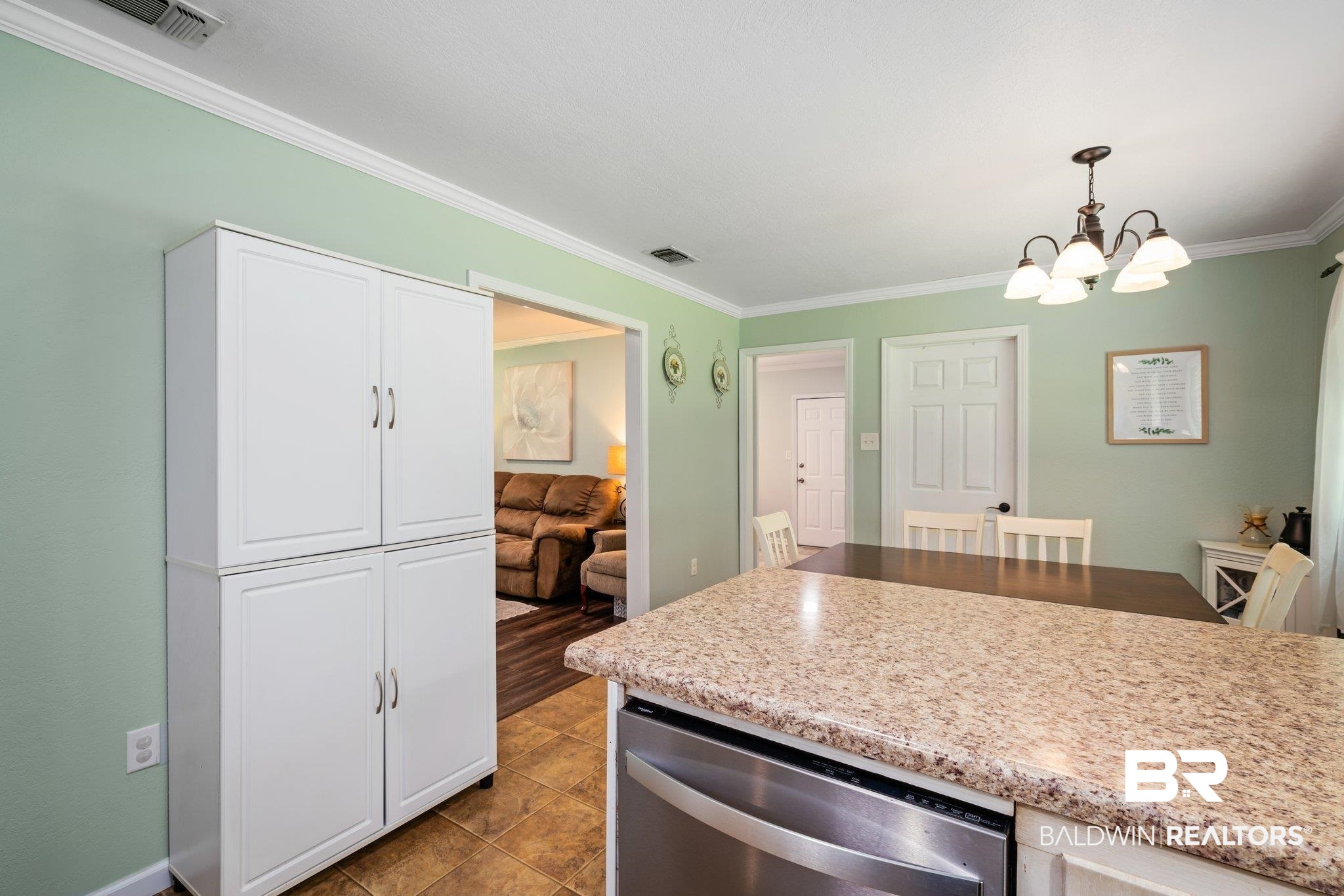 403 Vicks Lane Saraland, AL 36571 - Photo 8 of 28