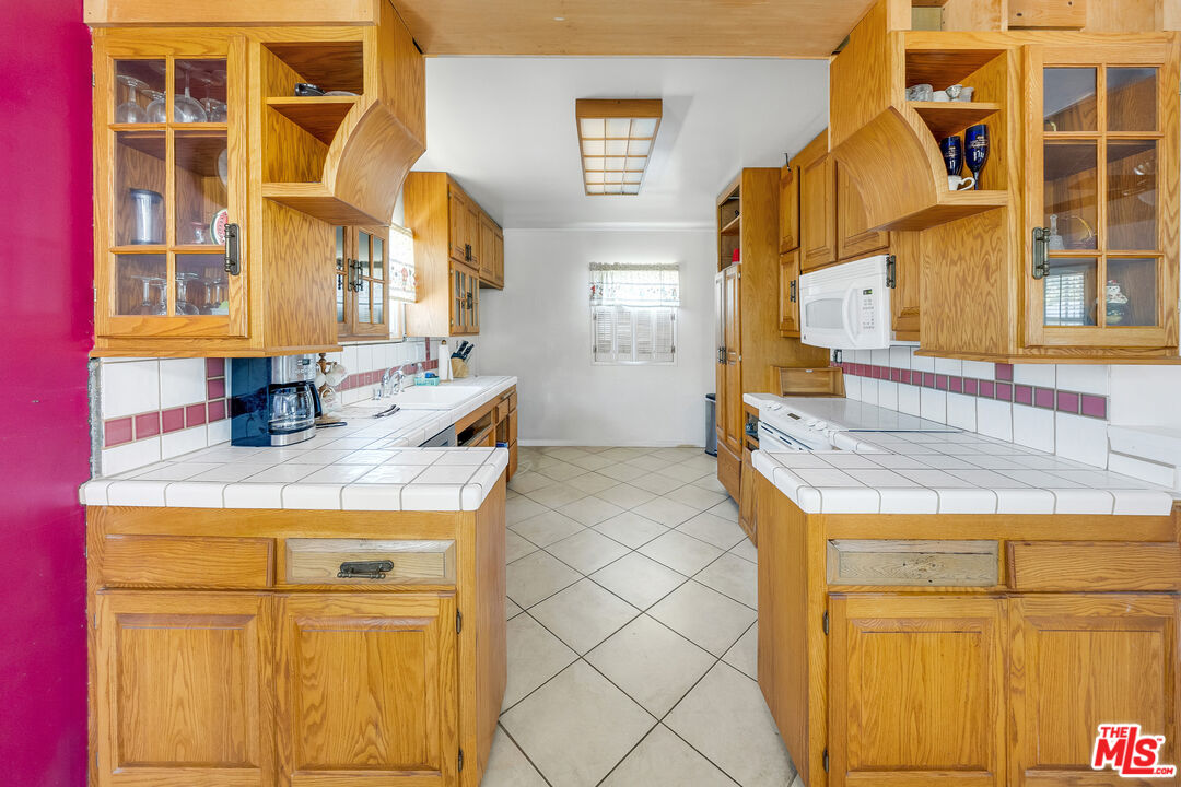 656 East Kirkwall Road Glendora, CA 91740 - Photo 14 of 53