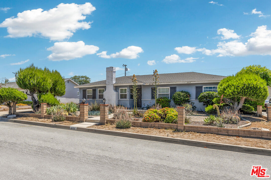 656 East Kirkwall Road Glendora, CA 91740 - Photo 3 of 53