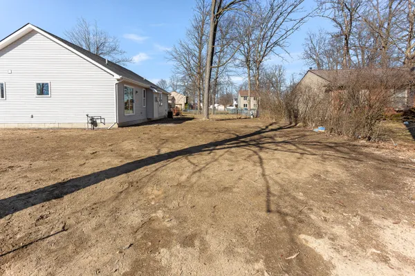 $429,900 | 48416 Kelly Lea Lane, Chesterfield, MI 48051