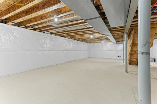 $429,900 | 48416 Kelly Lea Lane, Chesterfield, MI 48051