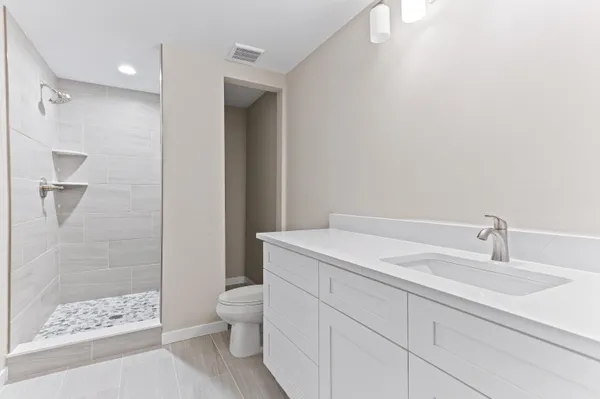 $429,900 | 48416 Kelly Lea Lane, Chesterfield, MI 48051