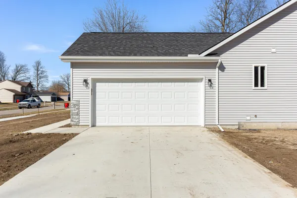 $429,900 | 48416 Kelly Lea Lane, Chesterfield, MI 48051