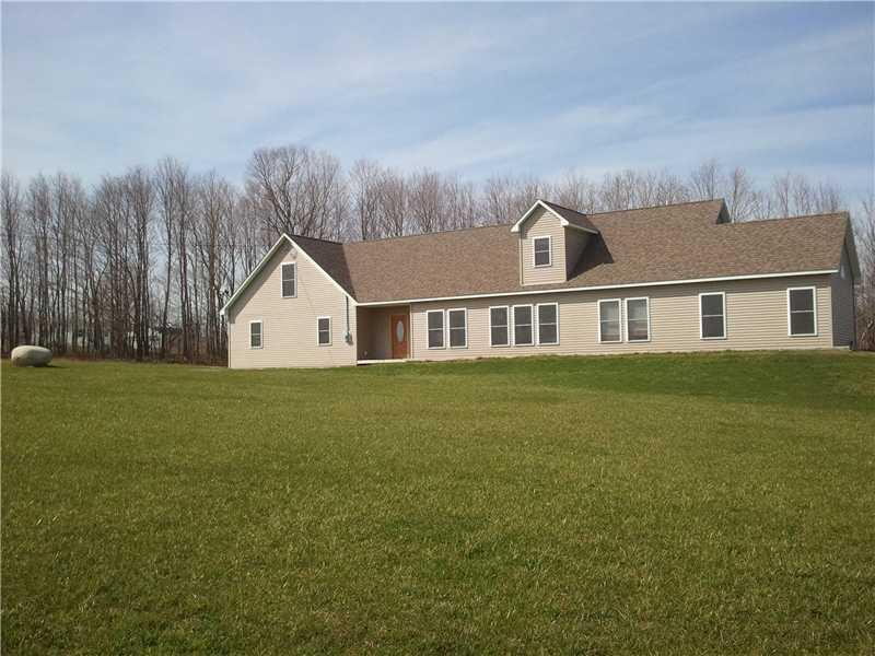 185 Loud Road Plymouth, ME 04969 - Photo 1 of 16 Exterior Front.